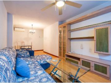 Piso en venta en CL CONCEJAL F J JIMENEZ MARTIN, Los Cármenes, Latina, Madrid