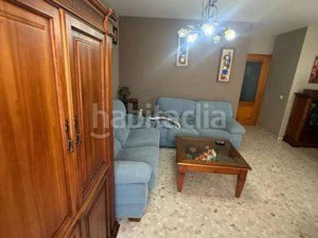 Piso en venta en Coín. ? ¡EN VENTA EN COÍN! PISO AMPLIO Y LUMINOSO EN CALLE MAESTRO SERRANO, 6. Pisos.