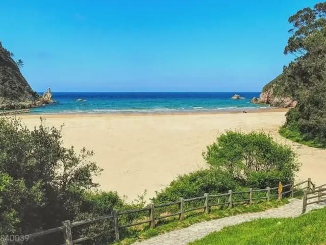 Piso en venta en Colombres, Asturias Costa Verde