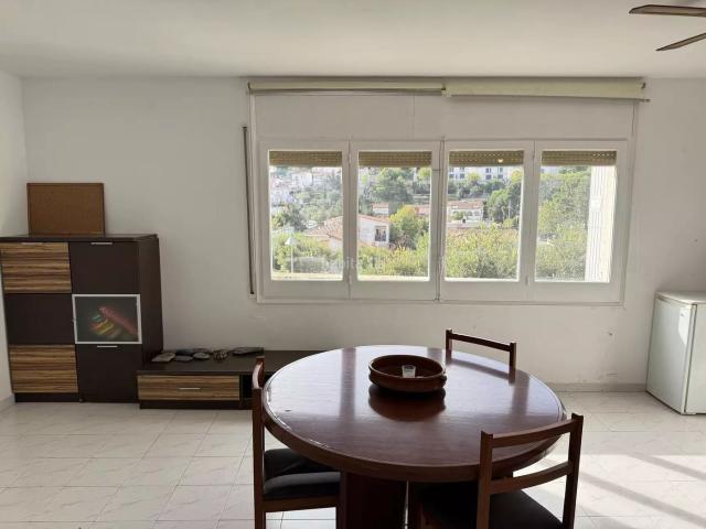 Piso en venta en Colera Costa Brava. Apartamento de 3 habitaciones en Colera. Pisos.