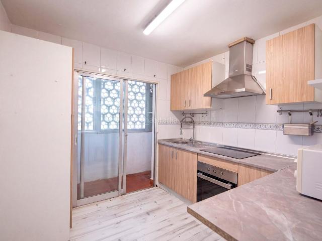 Piso en venta en Collado Villalba, Carlos Ruiz. Piso de 3 dormitorios con terraza, garaje, trastero y piscina. Pisos Collado.