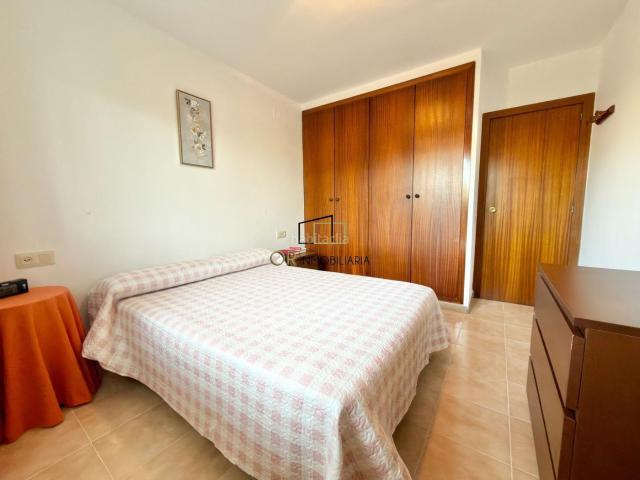 Piso en venta en Coma ruga, Coma ruga Platja Costa Dorada. Piso de 3 habitaciones con terraza y parking en Masia Blanca, Comaruga, a 5 minutos de la playa. Pisos.