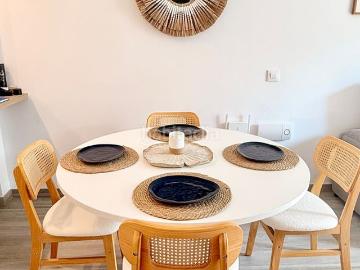 Piso en venta en Conil de la Frontera, Conil. Piso en Conil completamente reformado a un paso de la playa. Pisos Conil de la.