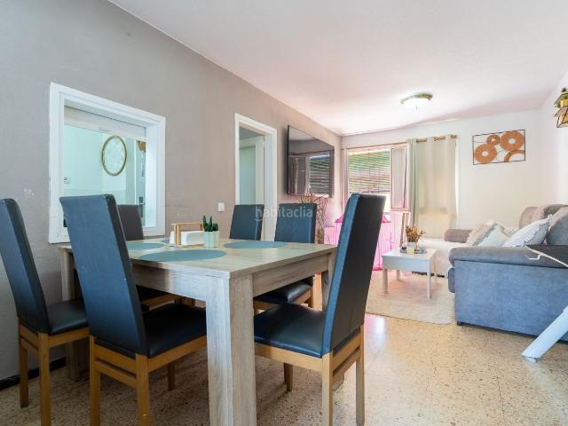 Piso en venta en Constantí. ALQUILADO HASTA MAYO DE 2028 OPORTUNIDAD IDEAL PARA INVERSORESSe ofrece un piso actualmente alquilado hasta mayo de 2028, lo que. Pisos.