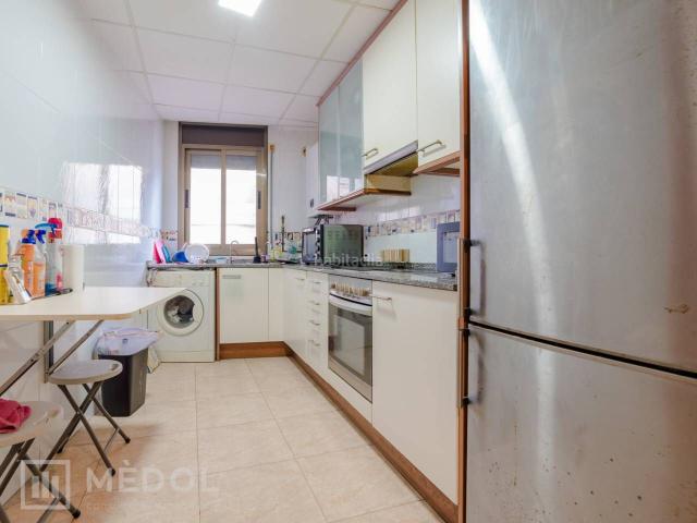 Piso en venta en Constantí. Oportunidad única en Constantí, a solo 10 minutos de Tarragona ciudad!. Pisos.