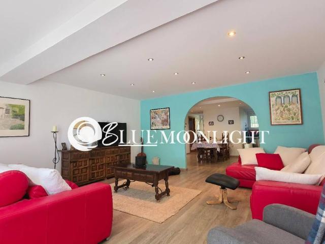 Piso en Venta en Costa Sur