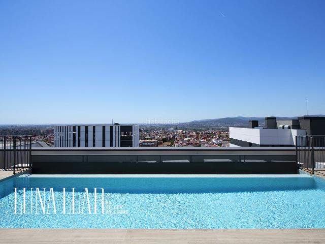 Piso en venta en Cornellà de Llobregat, Almeda El Corte Inglés. Piso con terraza y vistas en Cornellà de Llobregat. Pisos Cornellà de.