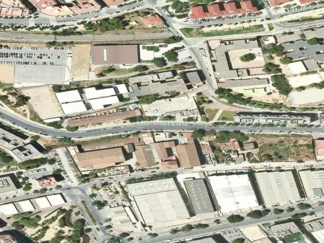 Piso en venta en Cornellà de Llobregat, Almeda El Corte Inglés. Piso en venta en calle Begonia. Pisos Cornellà de.