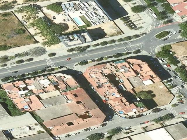 Piso en venta en Cornellà de Llobregat, Almeda El Corte Inglés. Piso en venta en calle Federico Prats. Pisos Cornellà de.