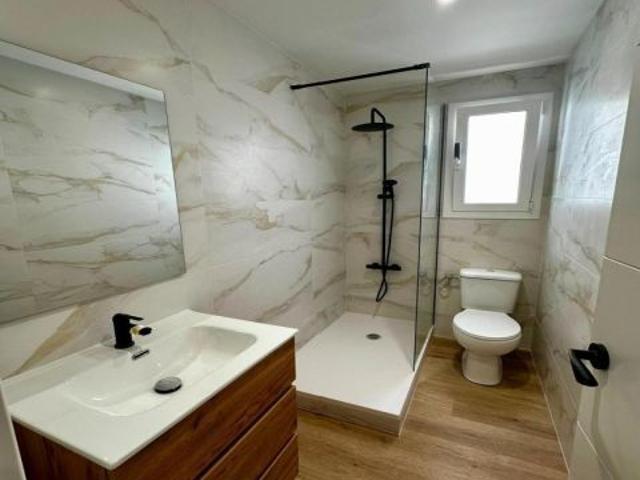Piso en Venta en Cornella de Llobregat, Barcelona