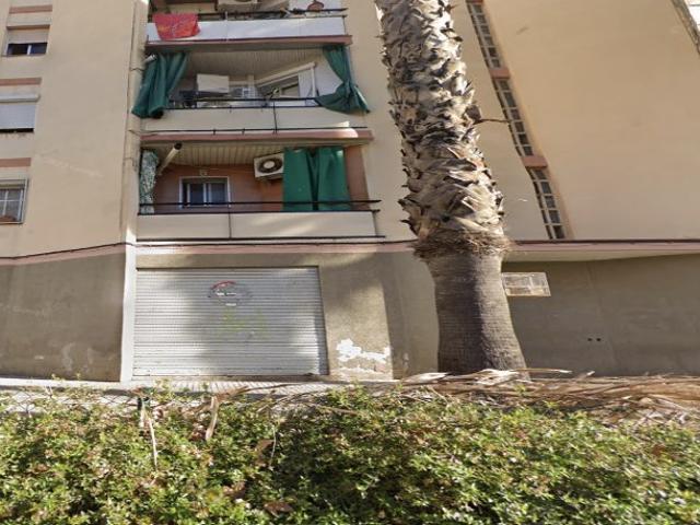 Piso en venta en Cornellà De Llobregat, Calle avellaner