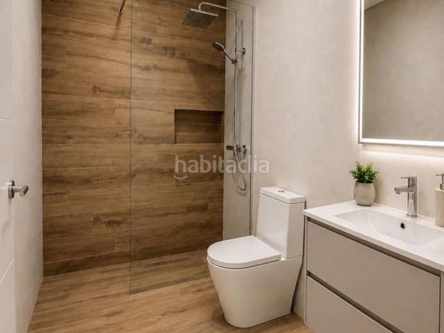 Piso en venta en Cornellà de Llobregat, Centre. Piso en venta en Centro, 2 dormitorios. Pisos Cornellà de.