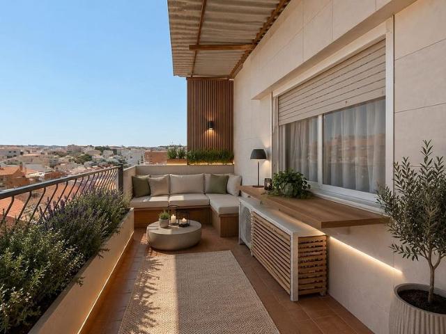 Ático en venta en calle De Lepanto, Cornellà de Llobregat, de 80 m² 3 habitaciones por 269.000