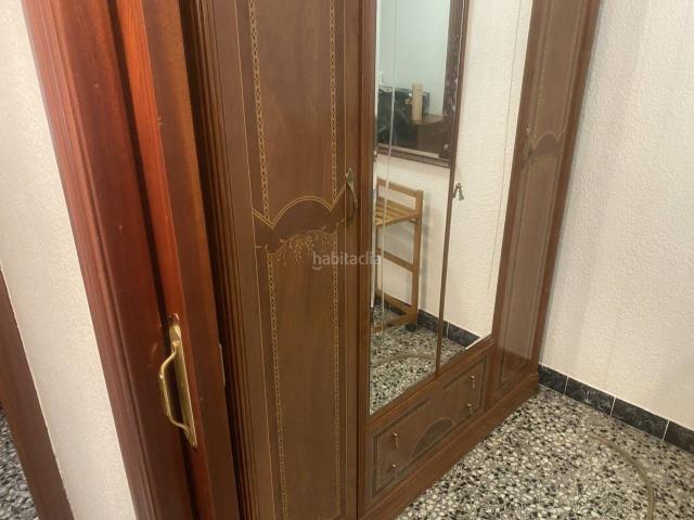 Piso en venta en Cornellà de Llobregat, El Pedró. Pis en venta en El Pedró. Pisos Cornellà de.