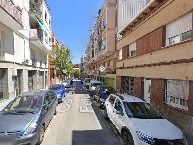Piso en venta en Cornellà de Llobregat, El Pedró. Piso en venta en calle Feliu I Codina. Pisos Cornellà de.