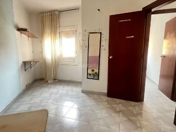 Piso en venta en Cornellà de Llobregat, El Pedró. PISO PARA INVERSIONISTA. CON SEGURO DE IMPAGO. Pisos Cornellà de.