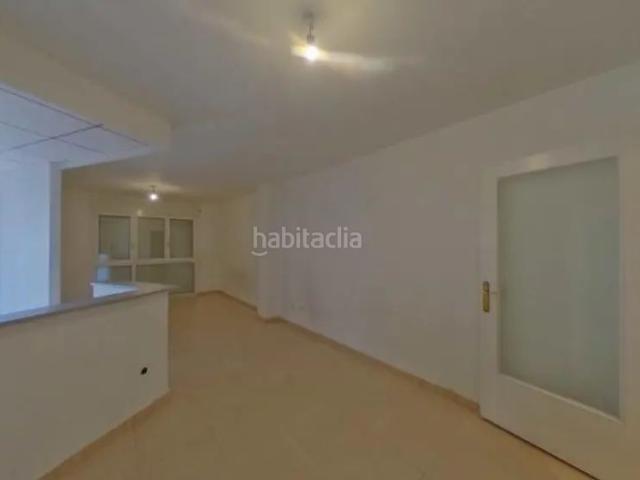 Piso en venta en Cornellà de Llobregat, La Gavarra. Cambrils Tarragona. EN RENTABILIDAD se vende alquilado, no se puede visitar ni hipotecar. Pisos Cornellà de.