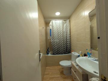 Piso en venta en Cornellà de Llobregat, La Gavarra. Excelente oportunidad de inversión en Cornellà de Llobregat. Pisos Cornellà de.
