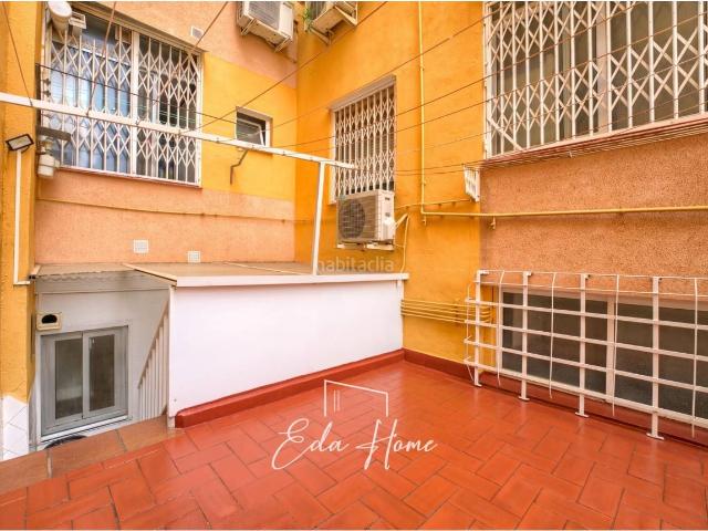 Piso en venta en Cornellà de Llobregat, La Gavarra. Gran oportunidad! Amplia vivienda con patio y terraza privativa. Pisos Cornellà de.
