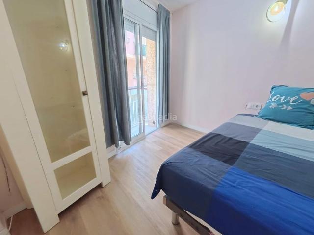 Piso en venta en Cornellà de Llobregat, La Gavarra. Precioso piso para entrar a vivir. Pisos Cornellà de.