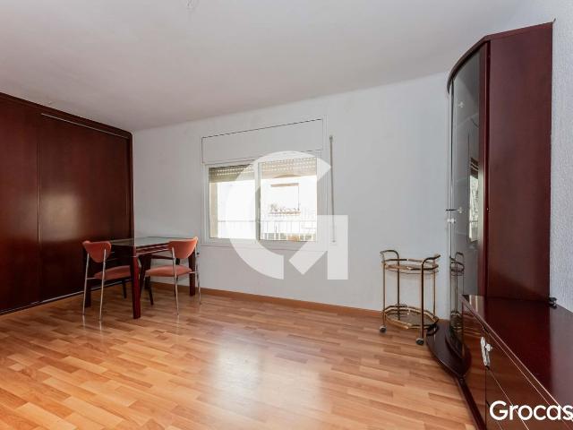 Piso en venta en Cornellà de Llobregat, Riera. EXTERIOR Y LUMINOSO. Pisos Cornellà de.