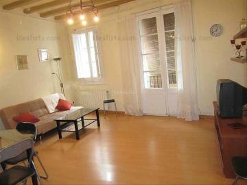 Piso en venta en Cornellà de Llobregat, Sant Ildefons. Oportunidad en Cornellá. Pisos Cornellà de.