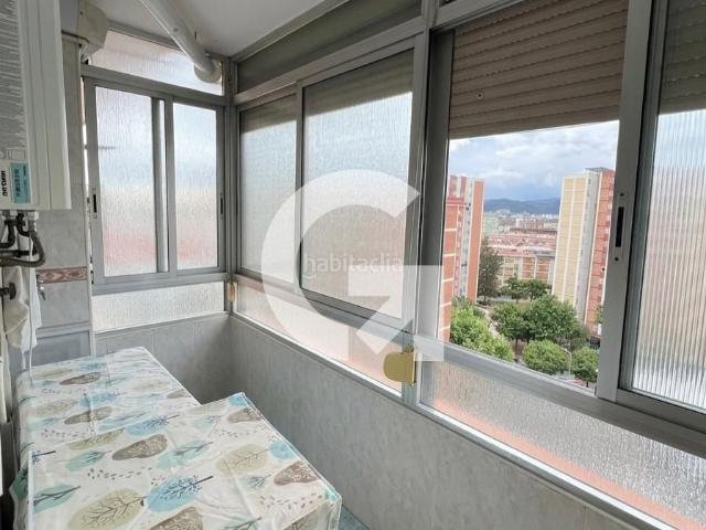 Piso en venta en Cornellà de Llobregat, Sant Ildefons. ÁTICO AMPLIO CON PARKING Y BALCÓN. Pisos Cornellà de.
