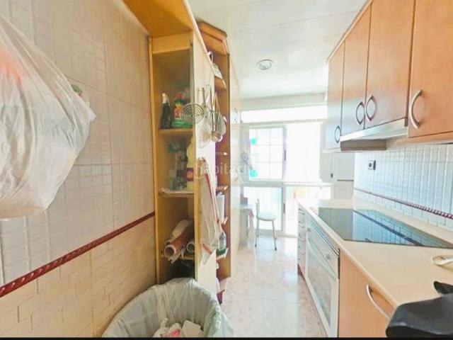 Piso en venta en Cornellà de Llobregat, Sant Ildefons. ALQUILADO A LA VENTA EN CORNELLÁ. Pisos Cornellà de.