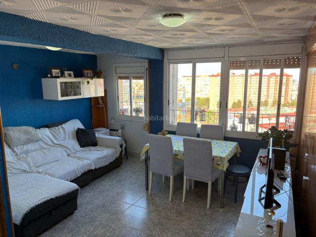 Piso en venta en Cornellà de Llobregat, Sant Ildefons. Ideal inversores venta con inquilino. Pisos Cornellà de.