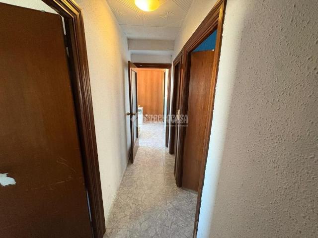 Piso en venta en Cornellà de Llobregat, Sant Ildefons. Piso en venta en Cornellà de llobregat. Pisos Cornellà de.