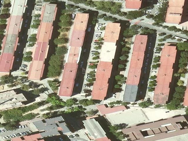 Piso en venta en Cornellà de Llobregat, Sant Ildefons. Piso en venta en calle Begonia. Pisos Cornellà de.
