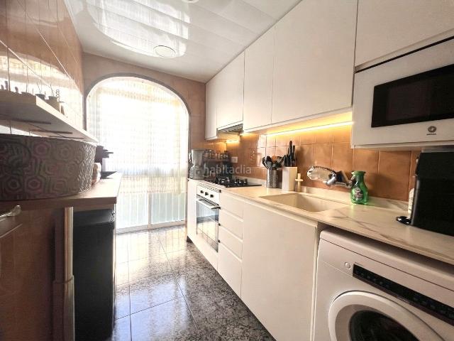 Piso en venta en Cornellà de Llobregat, Sant Ildefons. Piso Reformado en St. Il·ldefons Cornellà del Llobregat. Pisos Cornellà de.