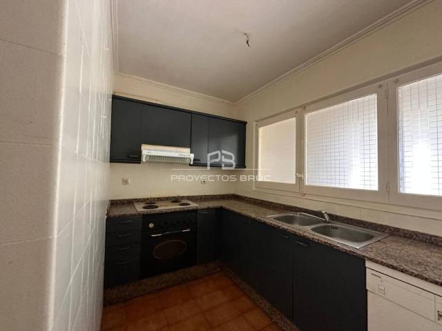 Piso en Venta en Corbera de Llobregat