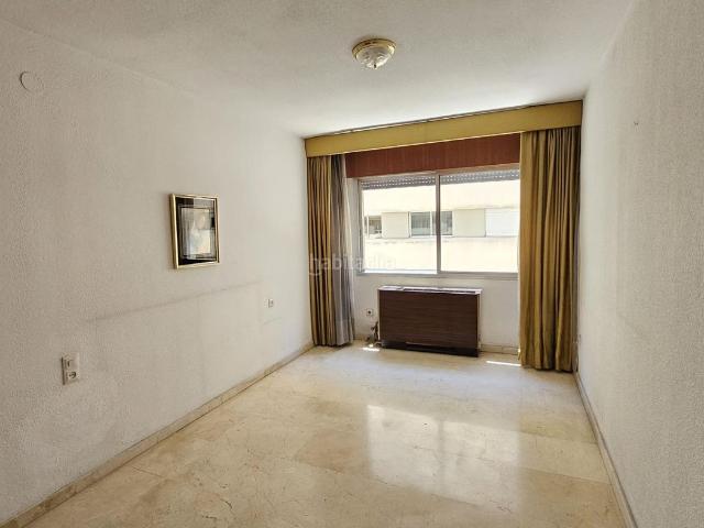 Piso en venta en Córdoba, Centro. Quieres vivir en el centro o hacer una inversión con gran potencial? Esta es tu oportunidad. Pisos.