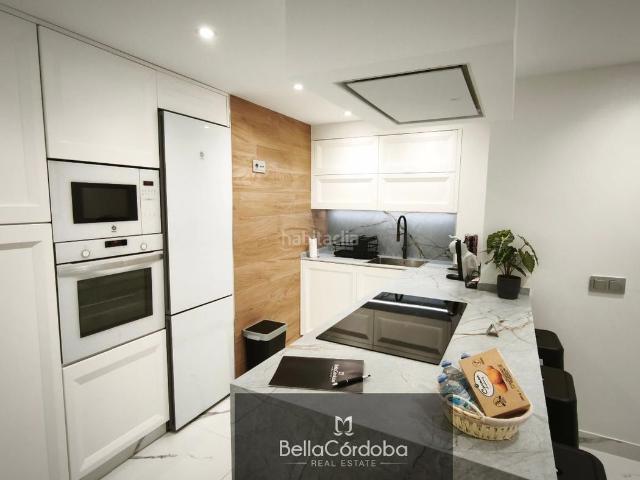 Piso en venta en Córdoba, Ciudad Jardín Zoco. MAGNIFICO PISO TOTALMENTE REFORMADO, DOMOTIZADO, CON ASCENSOR EN LA ZONA DEL AEROPUERTO. Pisos.