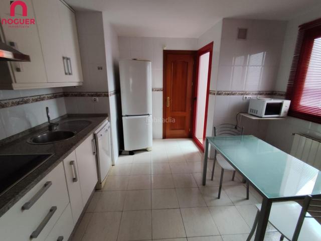 Piso en venta en Córdoba, Ciudad Jardín Zoco. PISO SEMINUEVO AÑO 2005 JUNTO AVENIDA MEDINA AZAHARA CON TERRAZA Y ASCENSOR GARAJE OPCIONAL. Pisos.