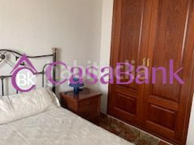 Piso en venta en Córdoba, Ciudad Jardín Zoco. Ref. 28122 Zona Ciudad Jardin. Coqueto piso exterior AMUEBLADO, superbien CONSERVADO, en bloque con ascensor, 55m2 construidos, 1. Pisos.