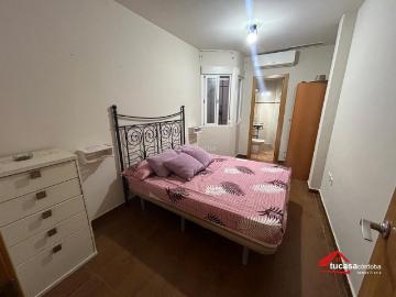 Piso en venta en Córdoba, Huerta de la Reina Trassierra. ACOGEDORA ENTREPLANTA EN HUERTA DE LA REINA LISTA PARA ENTRAR A VIVIR. Pisos.