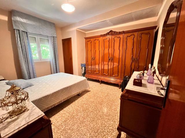 Piso en venta en Córdoba, Santa Rosa Valdeolleros. PISO EN AVD ALMOGÁVARES, PRIMERA PLANTA, EXTERIOR CON TERRAZA. Pisos.