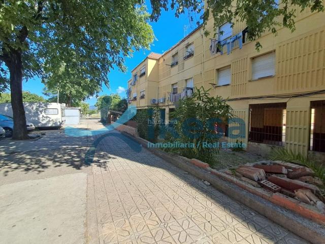 Piso en venta en Córdoba, Sector Sur. Piso en venta en el Polígono Guadalquivir. Zona alta. Pisos.