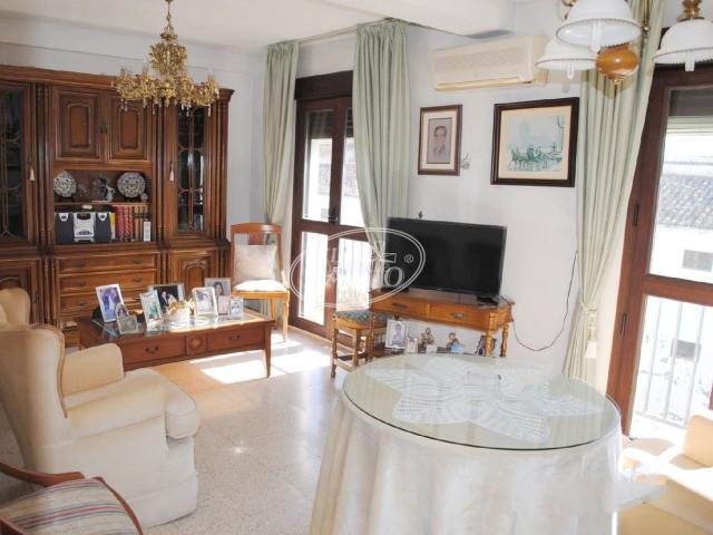 Piso en venta en Córdoba, Sta. Marina San Andrés San Pablo San Lorenzo. SANTA MARINA, 4 HBT. EXTERIOR. Pisos.