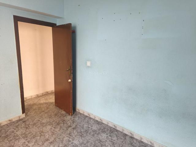 Piso en venta en Córdoba, Viñuela Rescatado. Tu próximo hogar te está esperando en Avenida Libia!. Pisos.