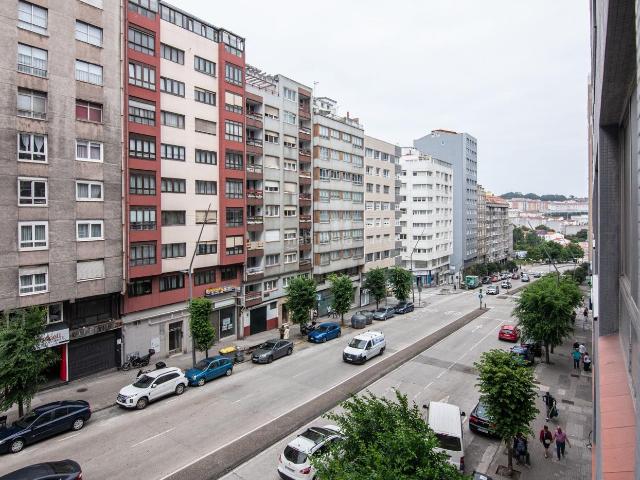 Piso en venta en Coruña A, Agra del Orzán Ventorrillo. Piso con ascensor, de dos dormitorios y salón con italiana. Pisos Coruña.