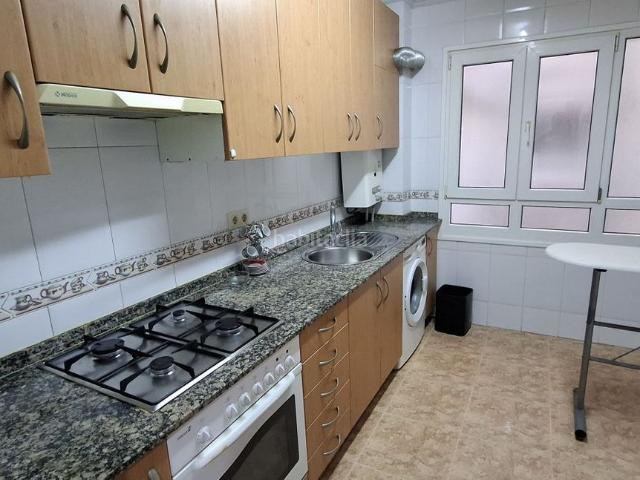 Piso en venta en Coruña A, Cuatro Caminos Plaza de la Cubela. Piso en venta en Cuatro Caminos El Corte Inglés, 2 dormitorios. Pisos Coruña.