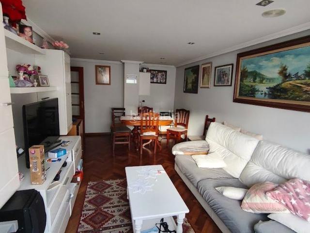 Piso en venta en Coruña A, Los Castros Castrillón. Piso en venta a pocos en la zona de Monelos. Pisos Coruña.