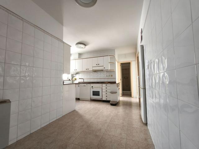 Piso en venta en Coruña A, Os Mallos. PISO EN VENTA EN LA ZONA DE CUATRO CAMINIOS. Pisos Coruña.