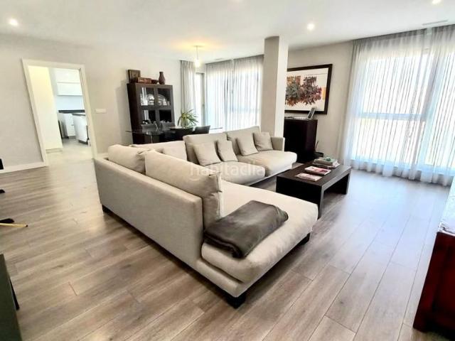 Piso en venta en Coruña A, Riazor Visma. Piso en venta en Paseo Marítimo Riazor, 7 dormitorios. Pisos Coruña.