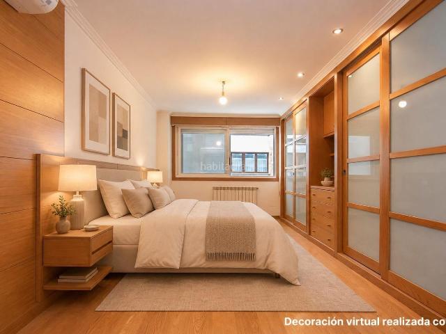 Piso en venta en Coruña A, San Pablo Juan Flórez. Piso amplio con garaje en el centro, al lado de la playa. Pisos Coruña.