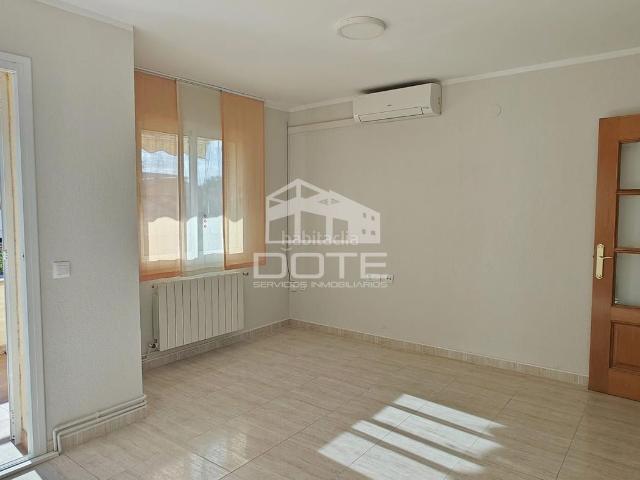 Piso en venta en Creixell Costa Dorada. Piso con terraza y plaza de parking en Creixell. Pisos.