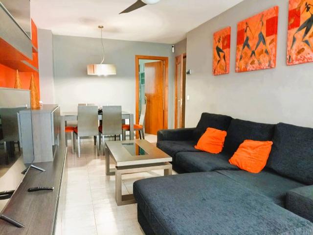 Piso en Venta en Creu de la Mà